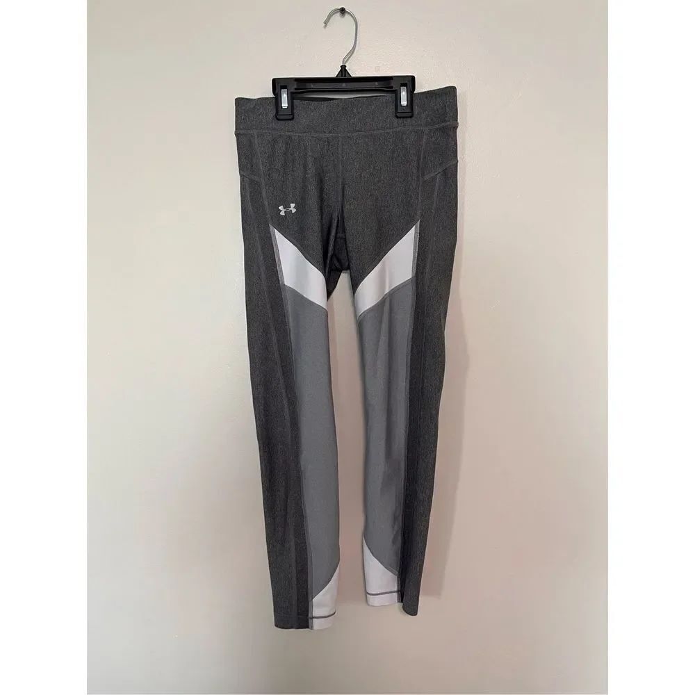 Under Armour Gray & White Capri Leggings sz S EUV